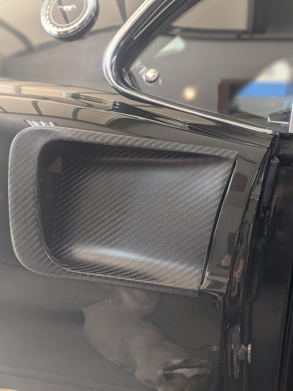 69 Mach 1 Carbon Fiber Side Scoops (Pair)